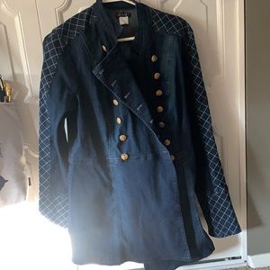 Beautiful Venus (Women’s size 10) sailor jacket w/ embroidered stitching! ✨